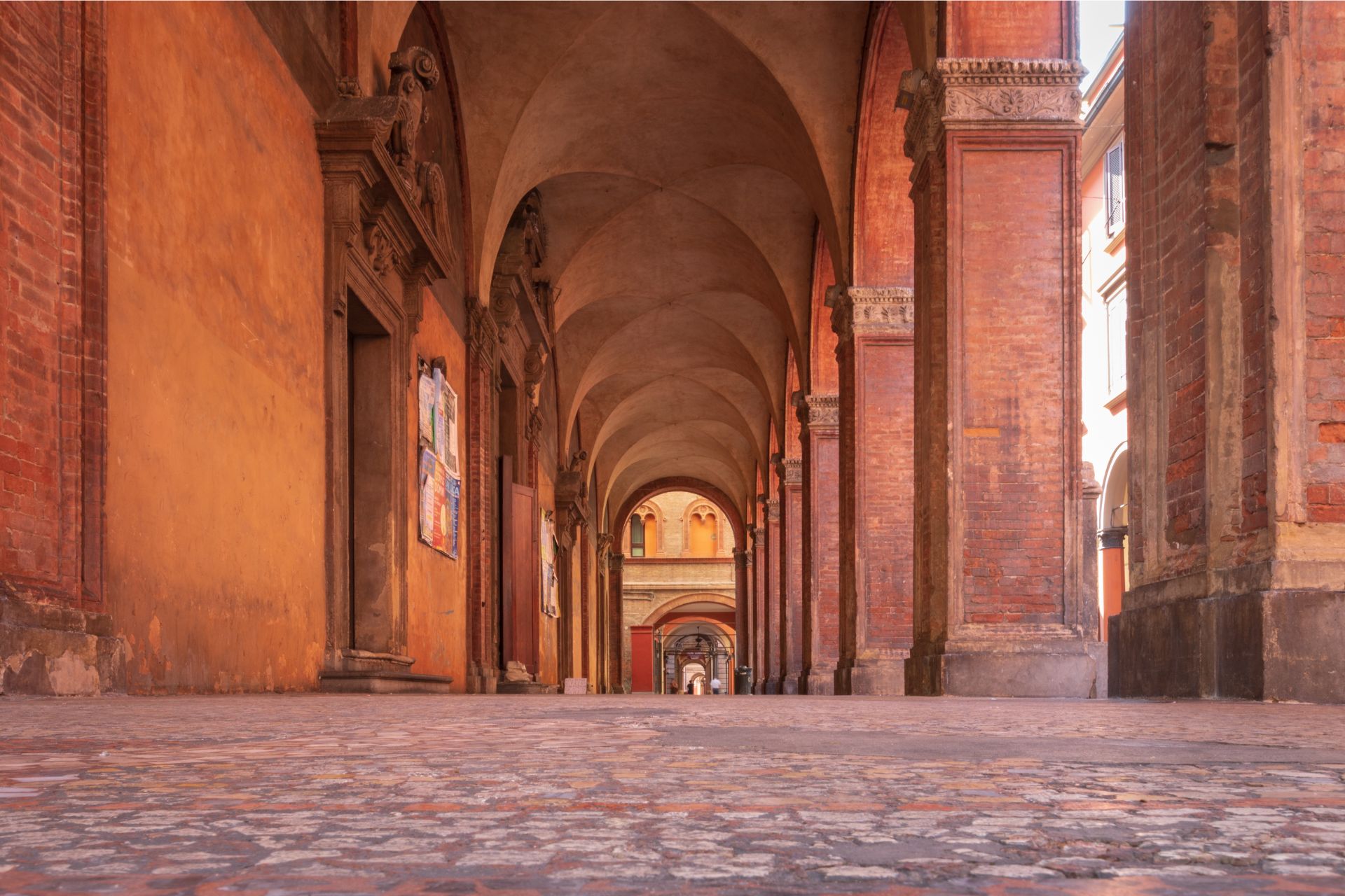 Visita guidata Portici Bologna