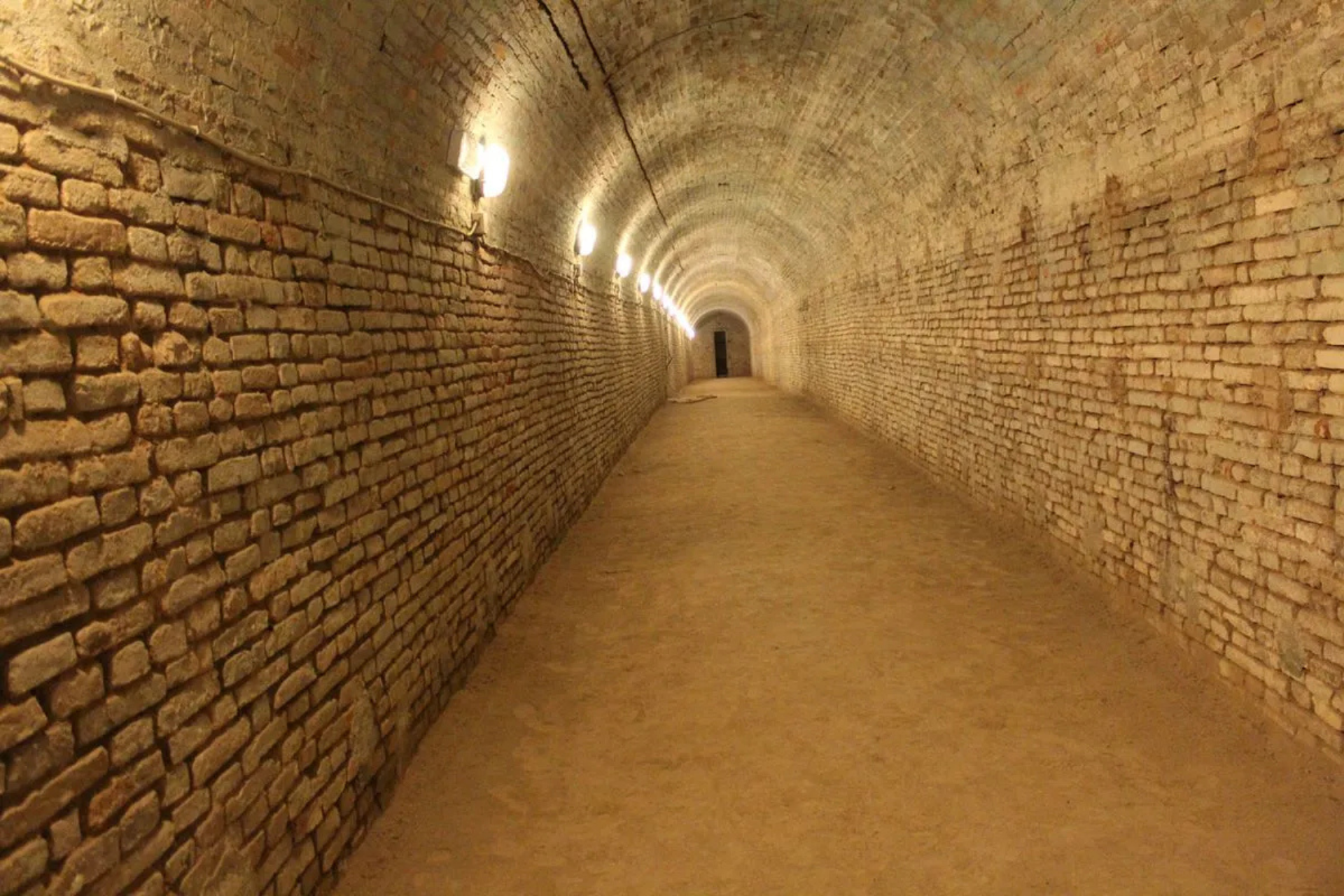 Il rifugio antiaereo e il perduto Castello di Mirafiori: storia nascosta di Torino