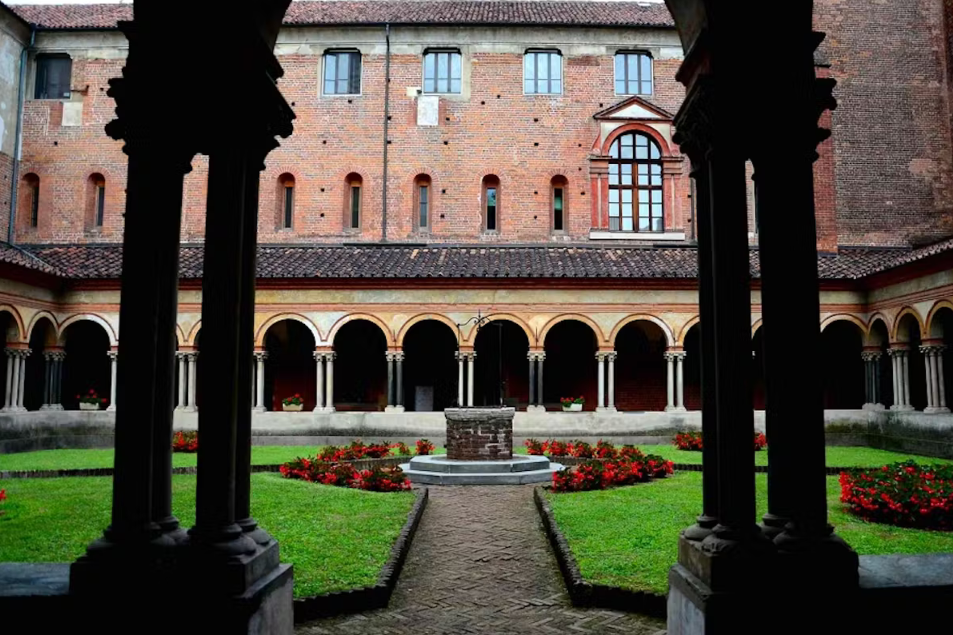 Basilica di Sant’Andrea a Vercelli: il capolavoro tra romanico e gotico