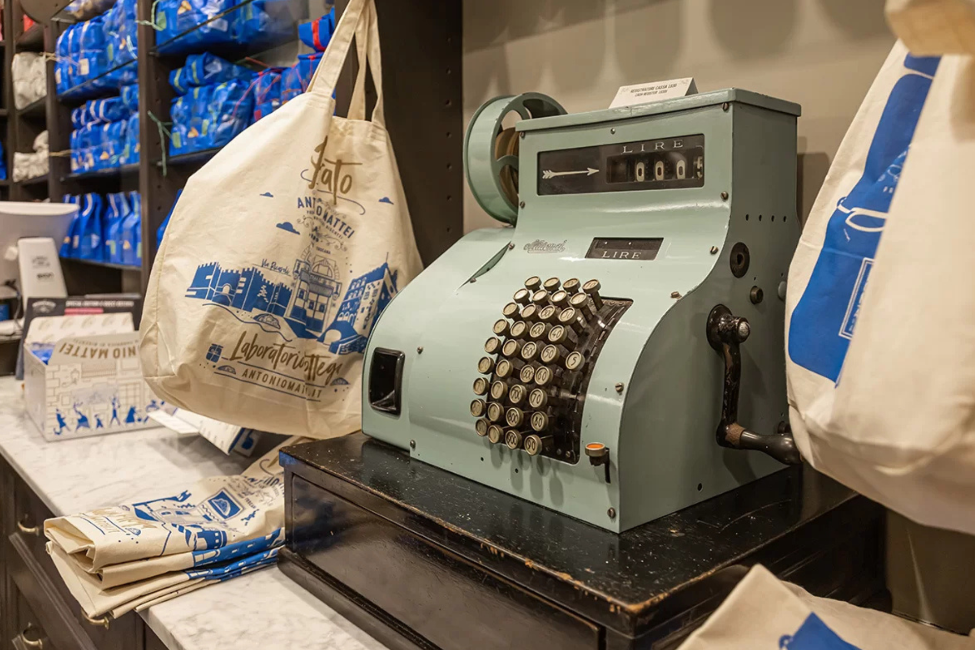 Botteghe storiche e antico biscottificio di prato