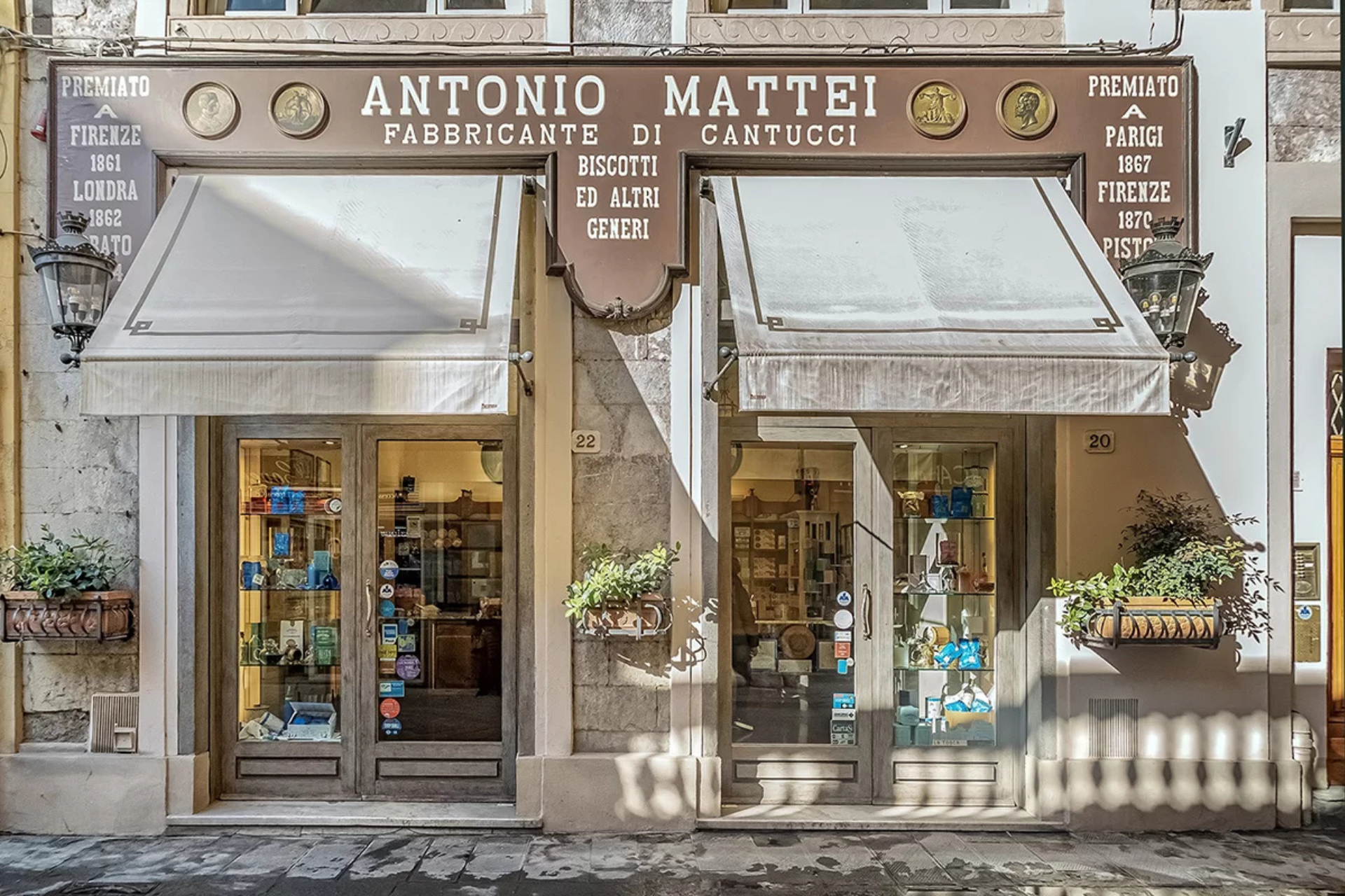 Botteghe storiche e antico biscottificio di prato