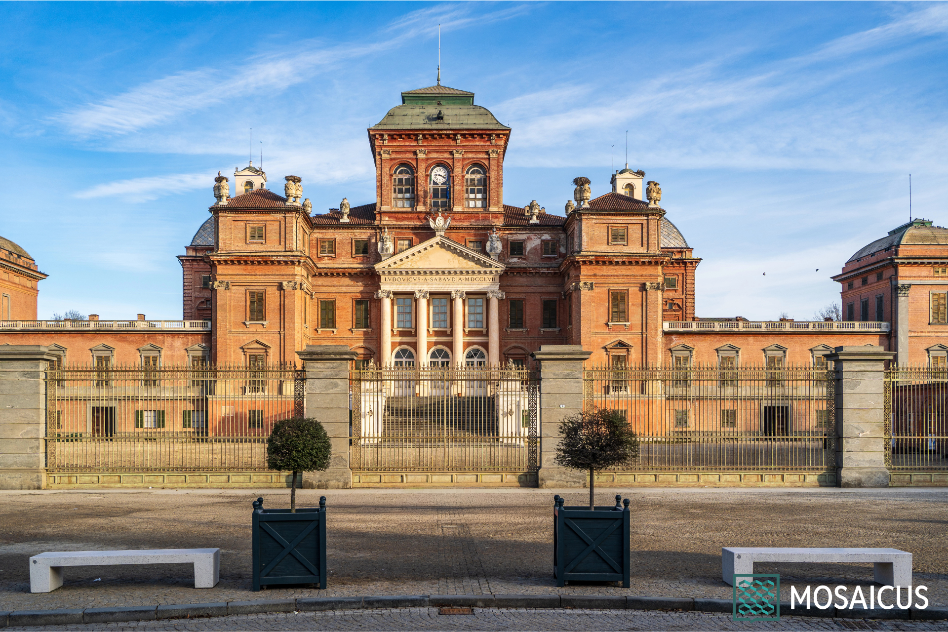 Racconigi, la città della seta