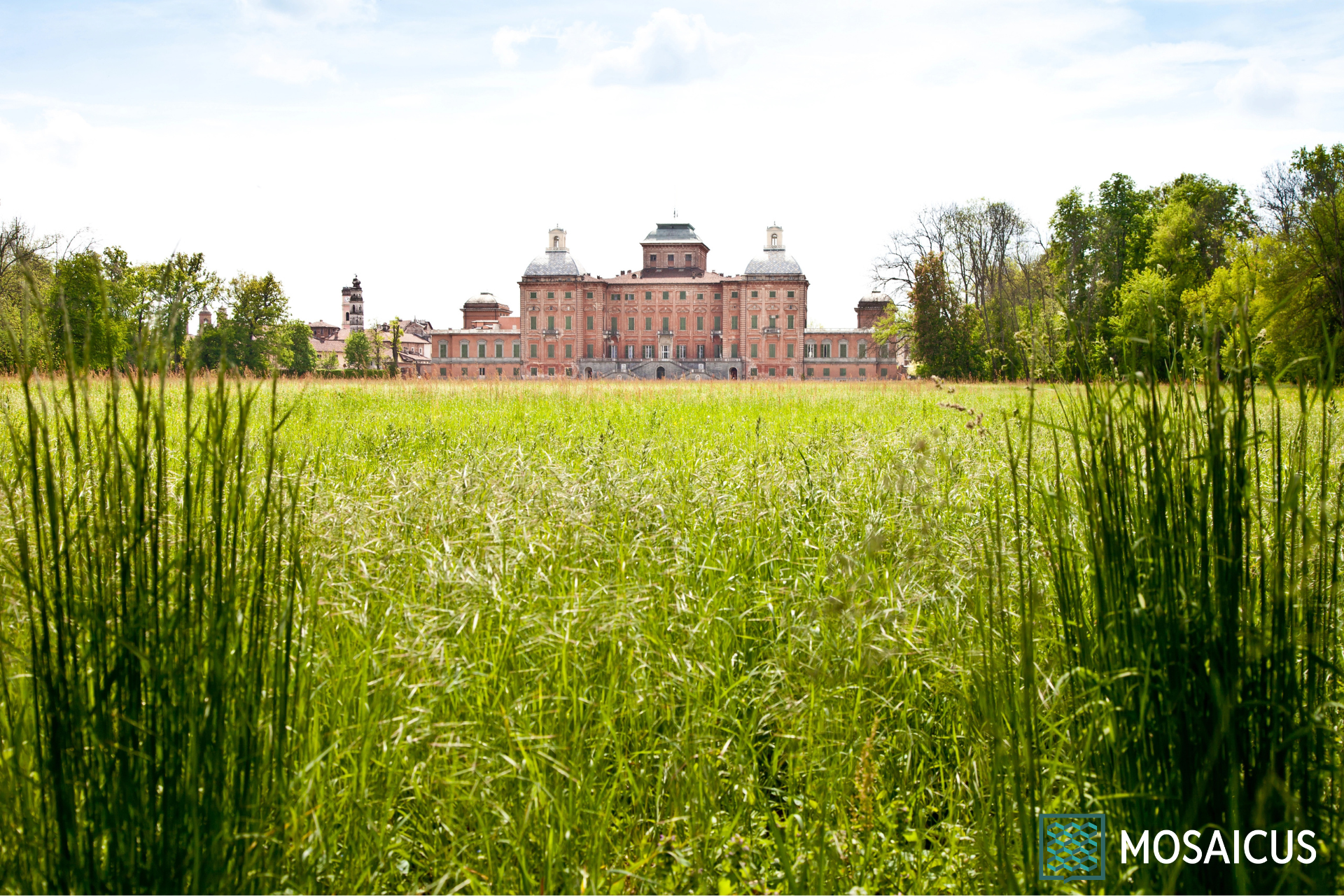 Racconigi, la città della seta