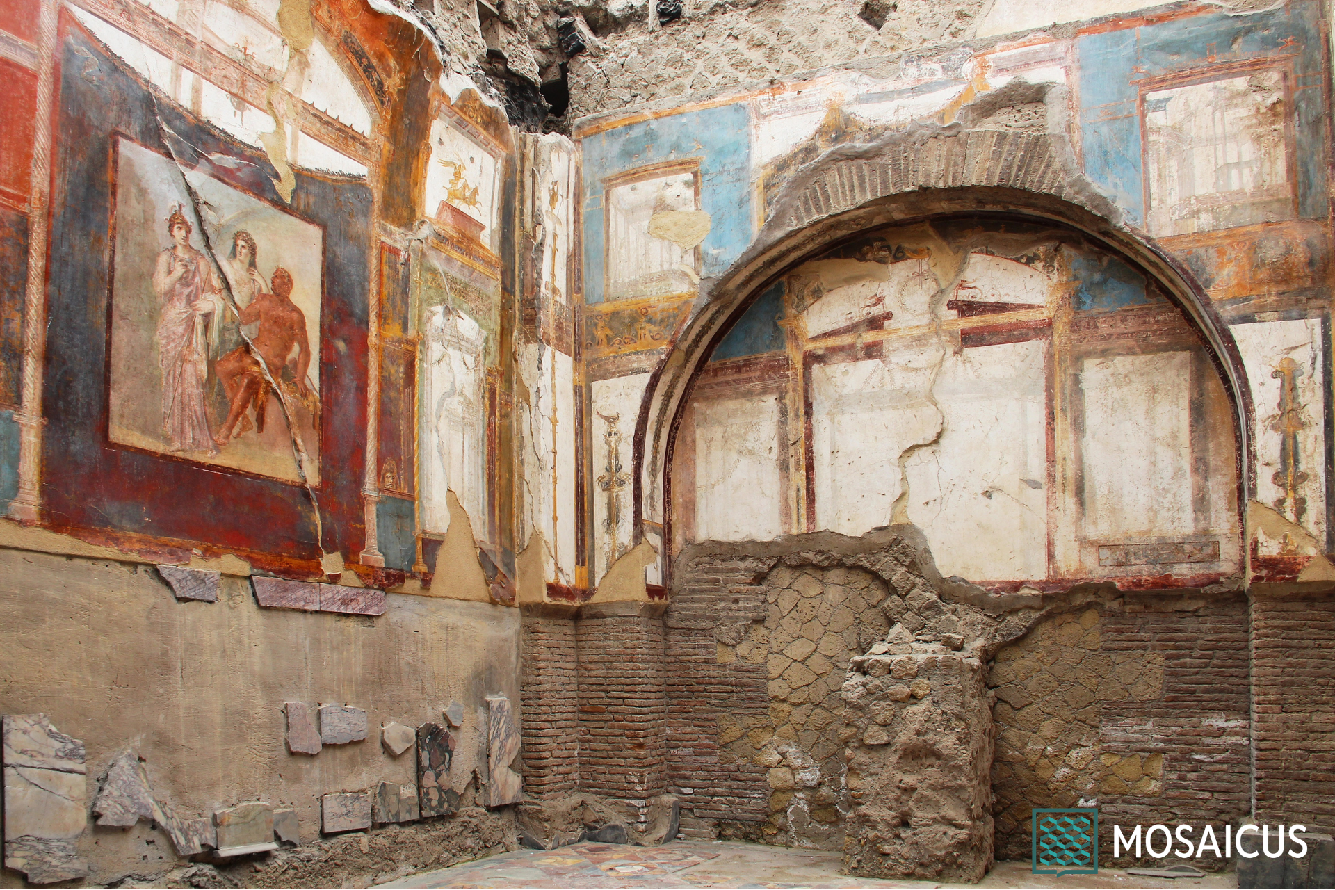 Parco Archeologico di Ercolano: scavi tra domus, Villa dei Papiri e reperti romani