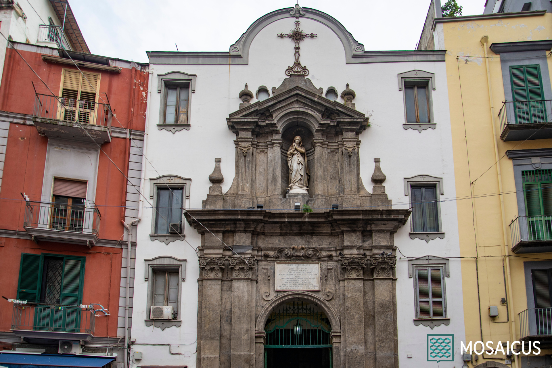 Rione Sanità di Napoli tra catacombe, palazzi e Cimitero delle Fontanelle