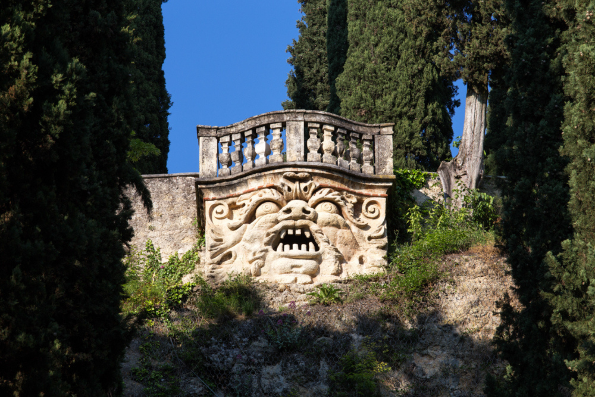 Casa 900 e Giardino Giusti a Verona