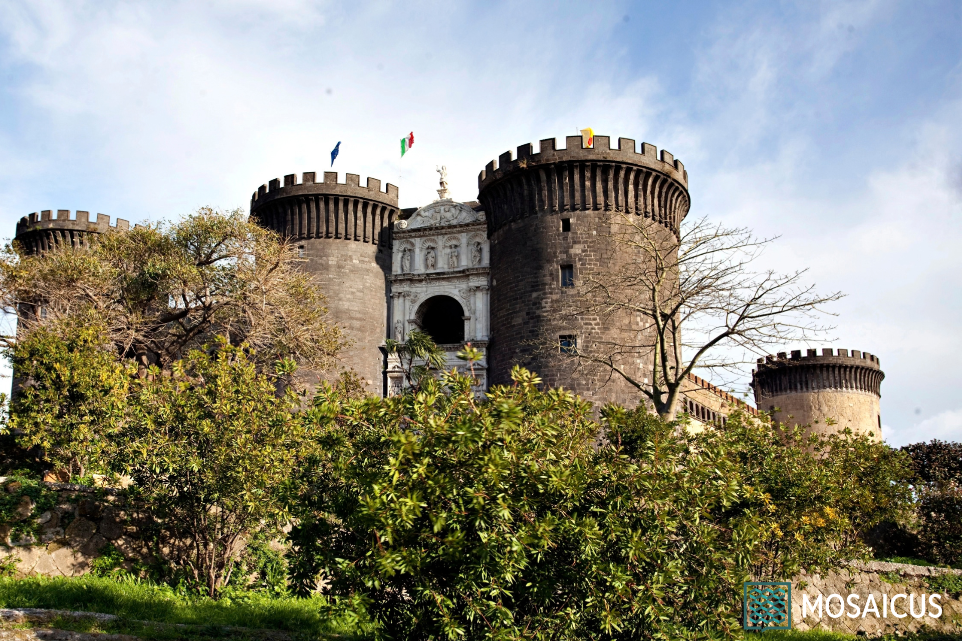 Maschio Angioino, Castel Nuovo a Napoli