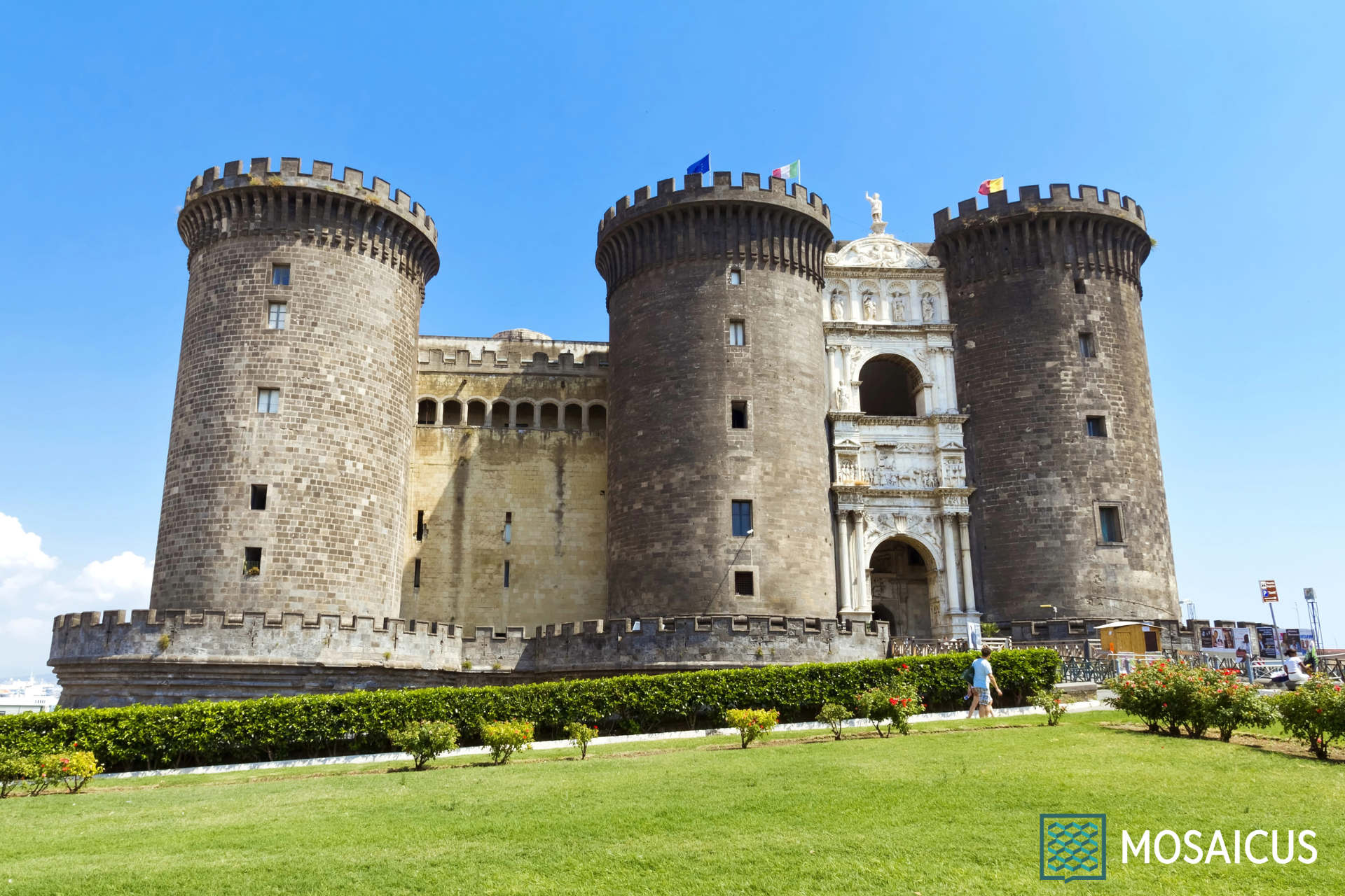 Maschio Angioino, Castel Nuovo a Napoli